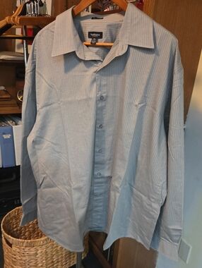 Van Heusen Men’s Light Gray Pinstripe Dress Shirt